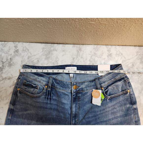 Lane Bryant Womens Blue Solid Stretch High Rise Curve Fit Bermuda Shorts Size 22 - Picture 6 of 8